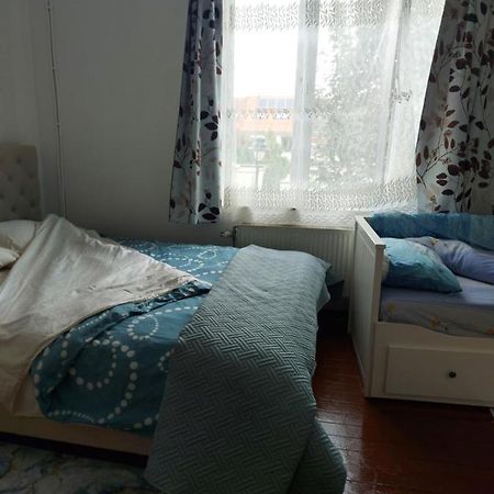Belle Chambre Dans Un Quartier Calme บรัสเซลส์ ภายนอก รูปภาพ